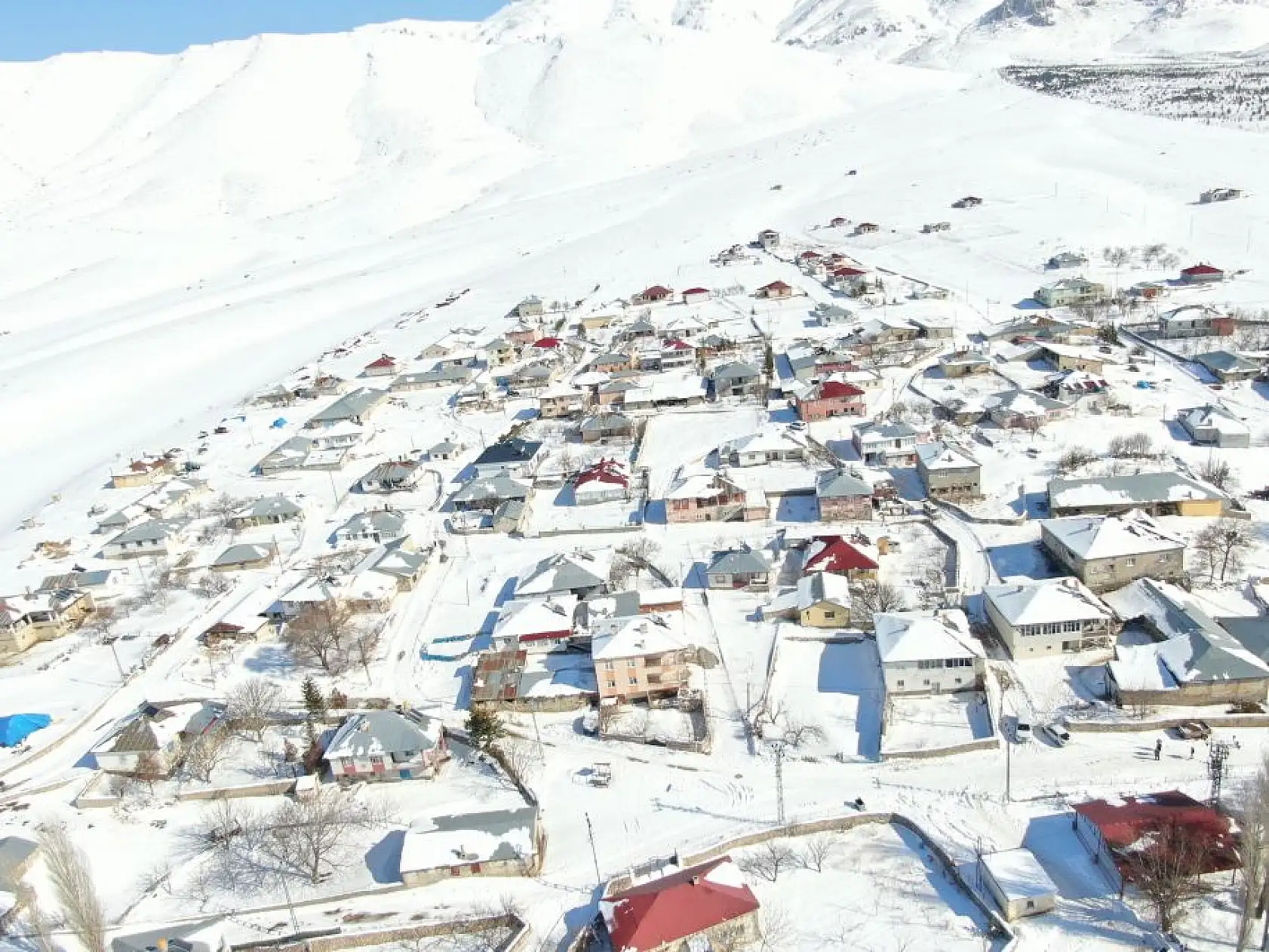 Sarız'da 8 yıkım, çok fazla hasar var