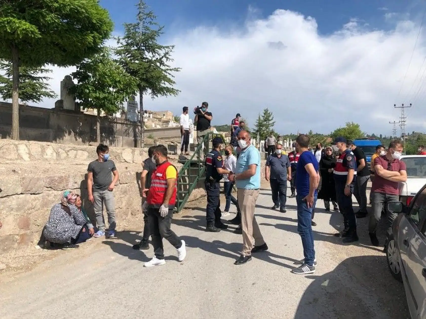 Tandırda ölü bulunan karı koca toprağa verildi