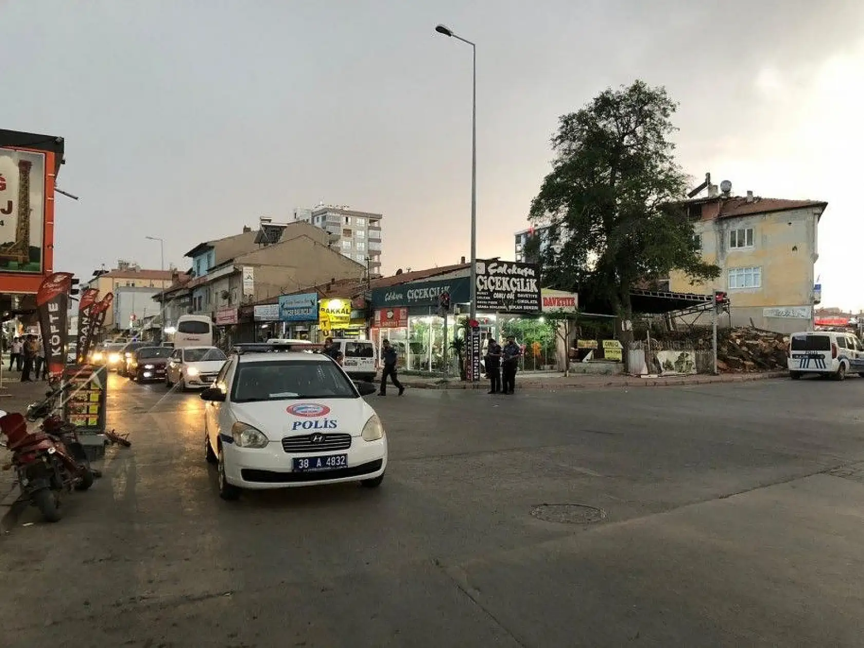 Alacak verecek yüzünden ortağını bıçakladı