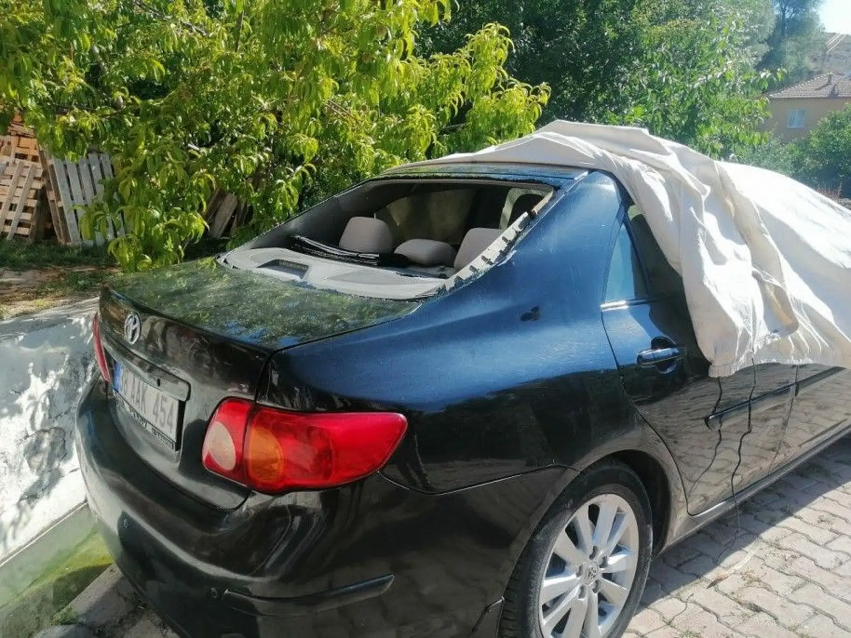 Kayseri'deki depremde hasar gören cami ibadete kapatıldı