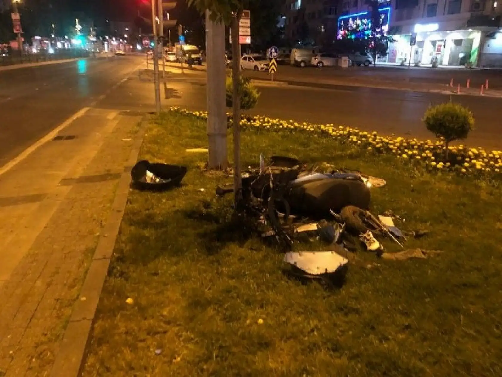 Mobilet sürücüsü ağır yaralandı