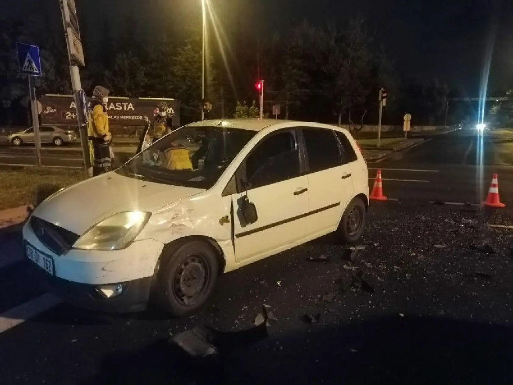 Zincirleme kaza: 4 kişi yaralandı