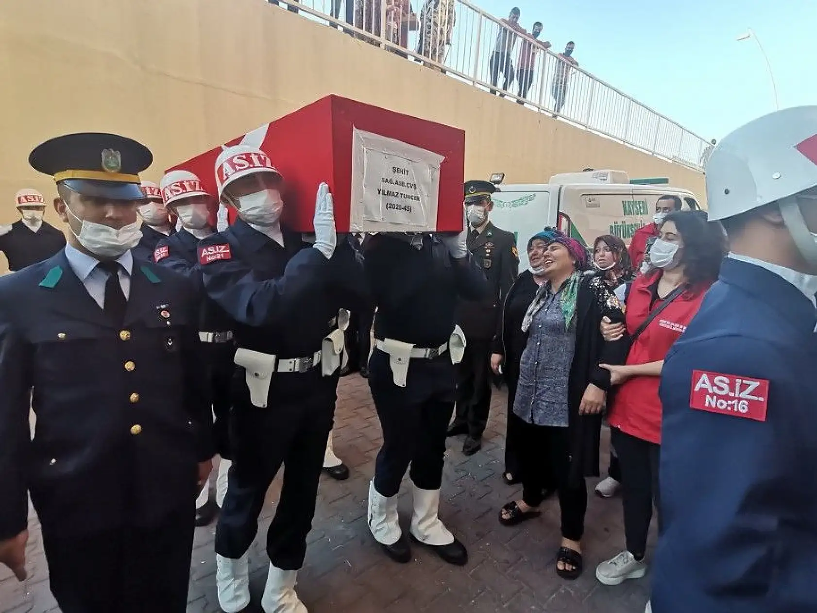 Şehit Astsubay Çavuş Yılmaz Tuncer'in cenazesi Kayseri'ye getirildi