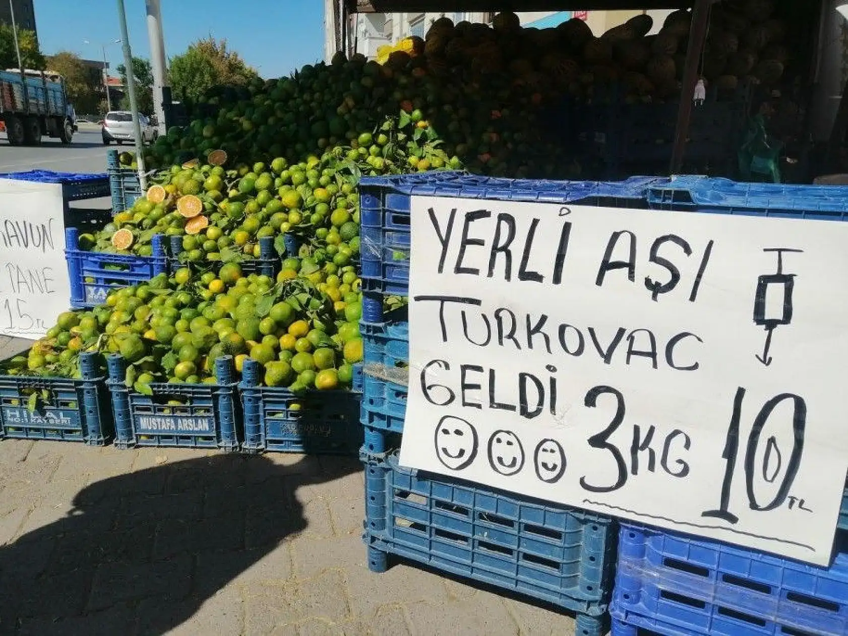 Mandalina reklamı ilgi odağı oldu