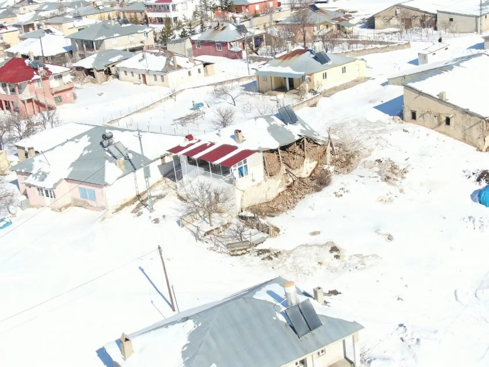 Sarız'da 8 yıkım, çok fazla hasar var