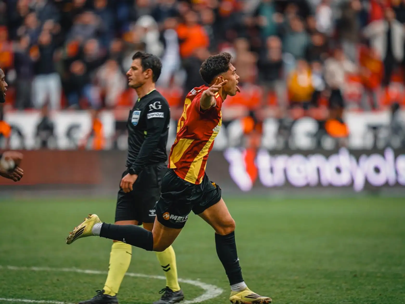 Kayserispor tüm stadı sevince boğan o anı paylaştı!