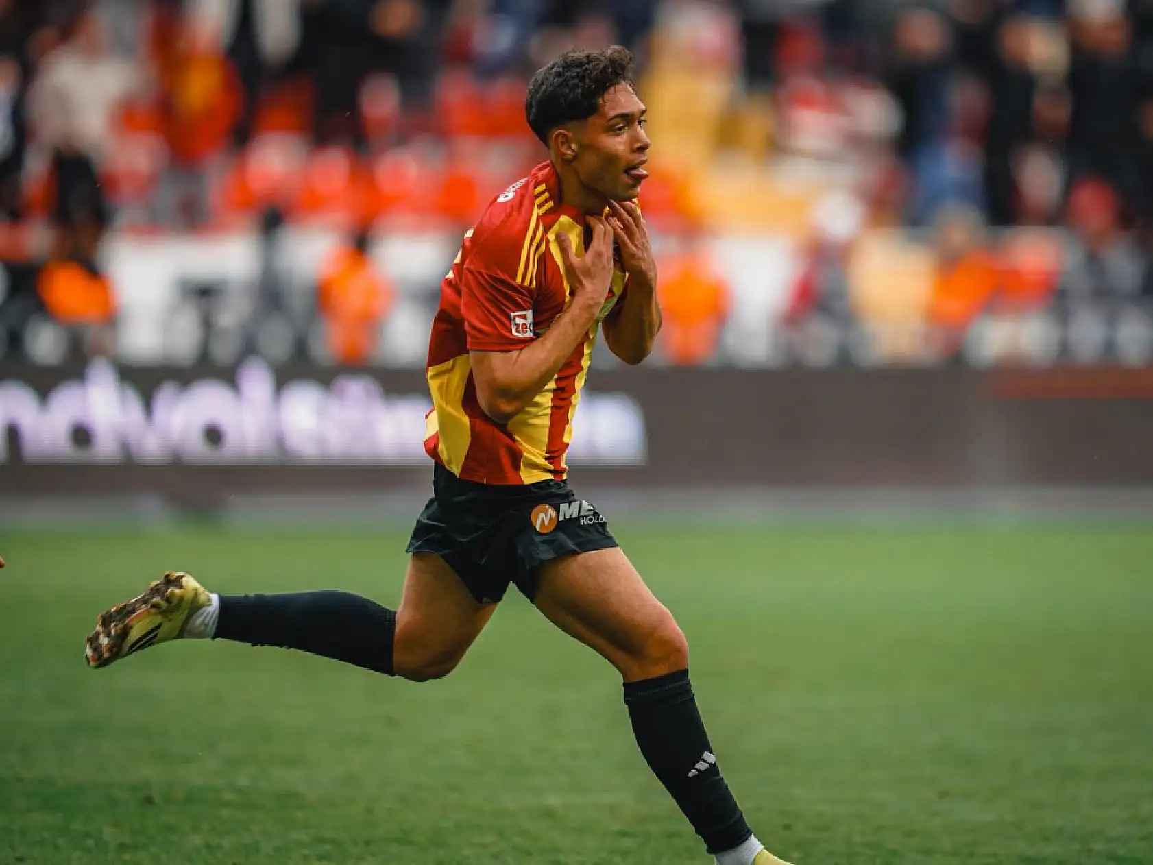 Kayserispor tüm stadı sevince boğan o anı paylaştı!
