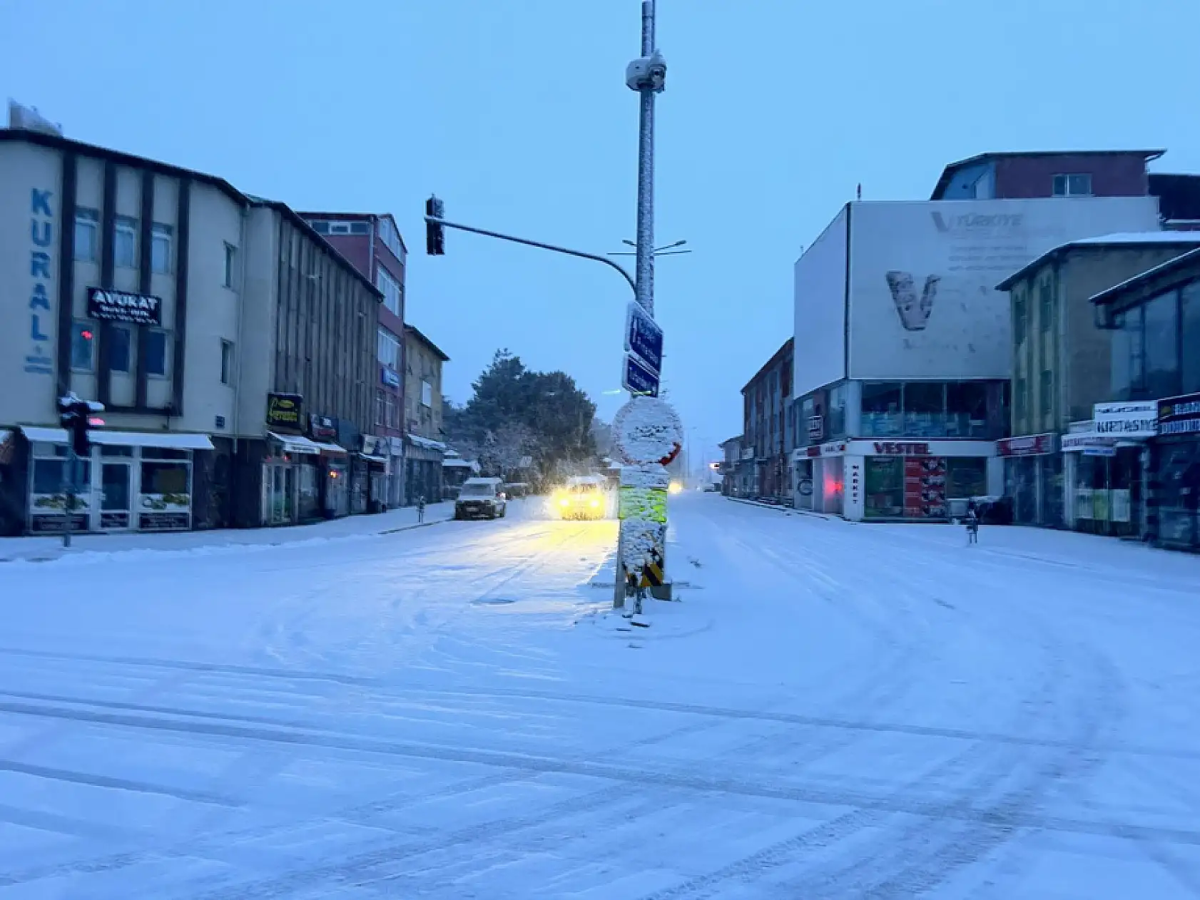 Bu balyozlu görüntü Kayseri'de çekildi! Donduran görüntüler