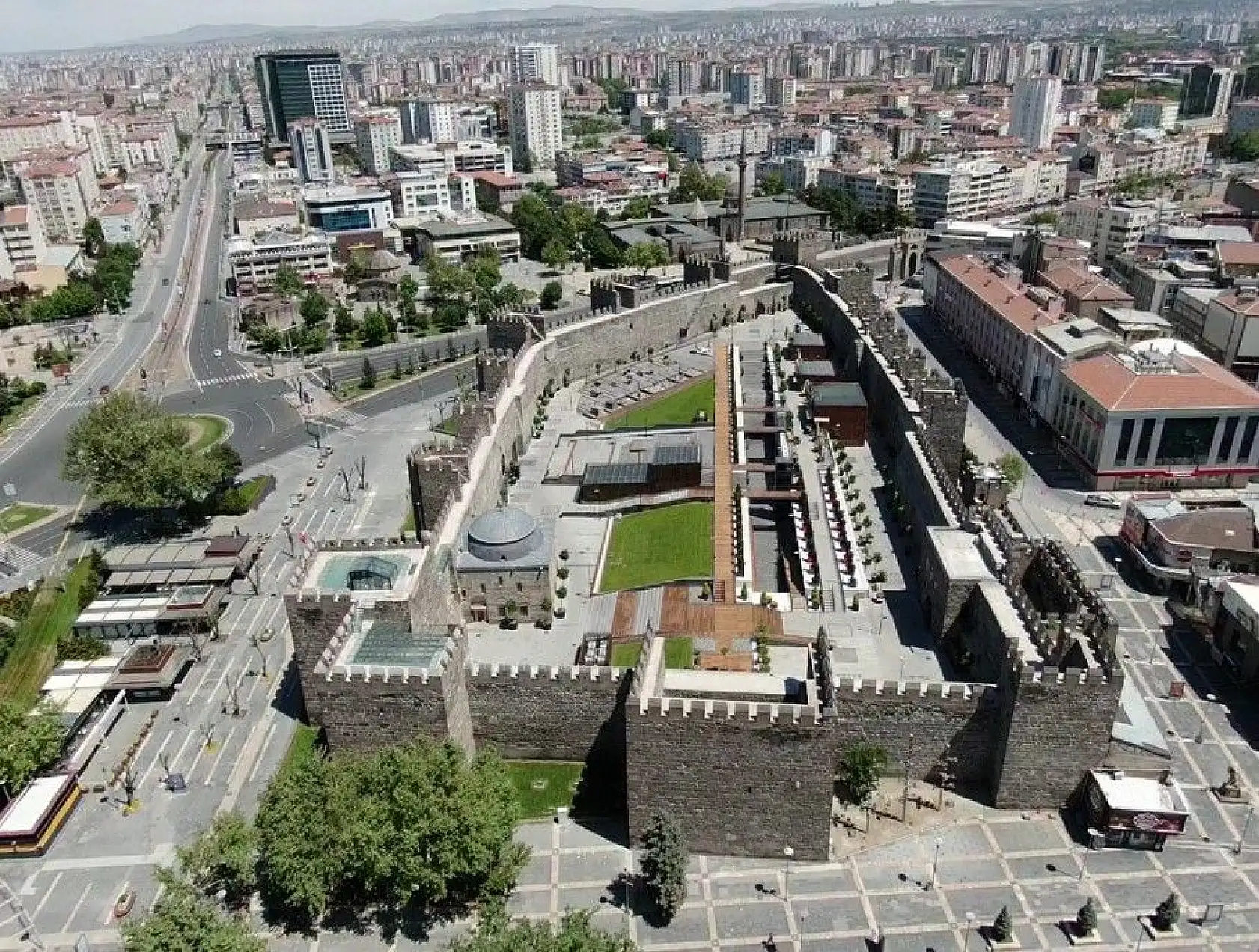 Kayseri'de sessiz bayram