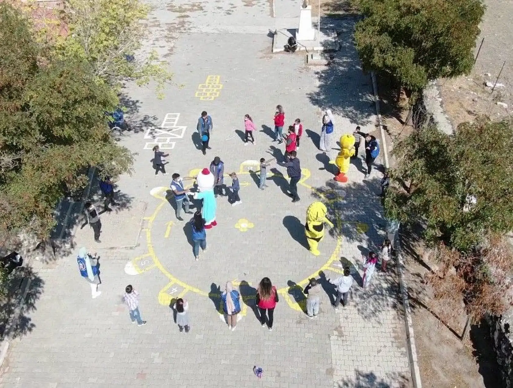 Gülümseyin çocuklar