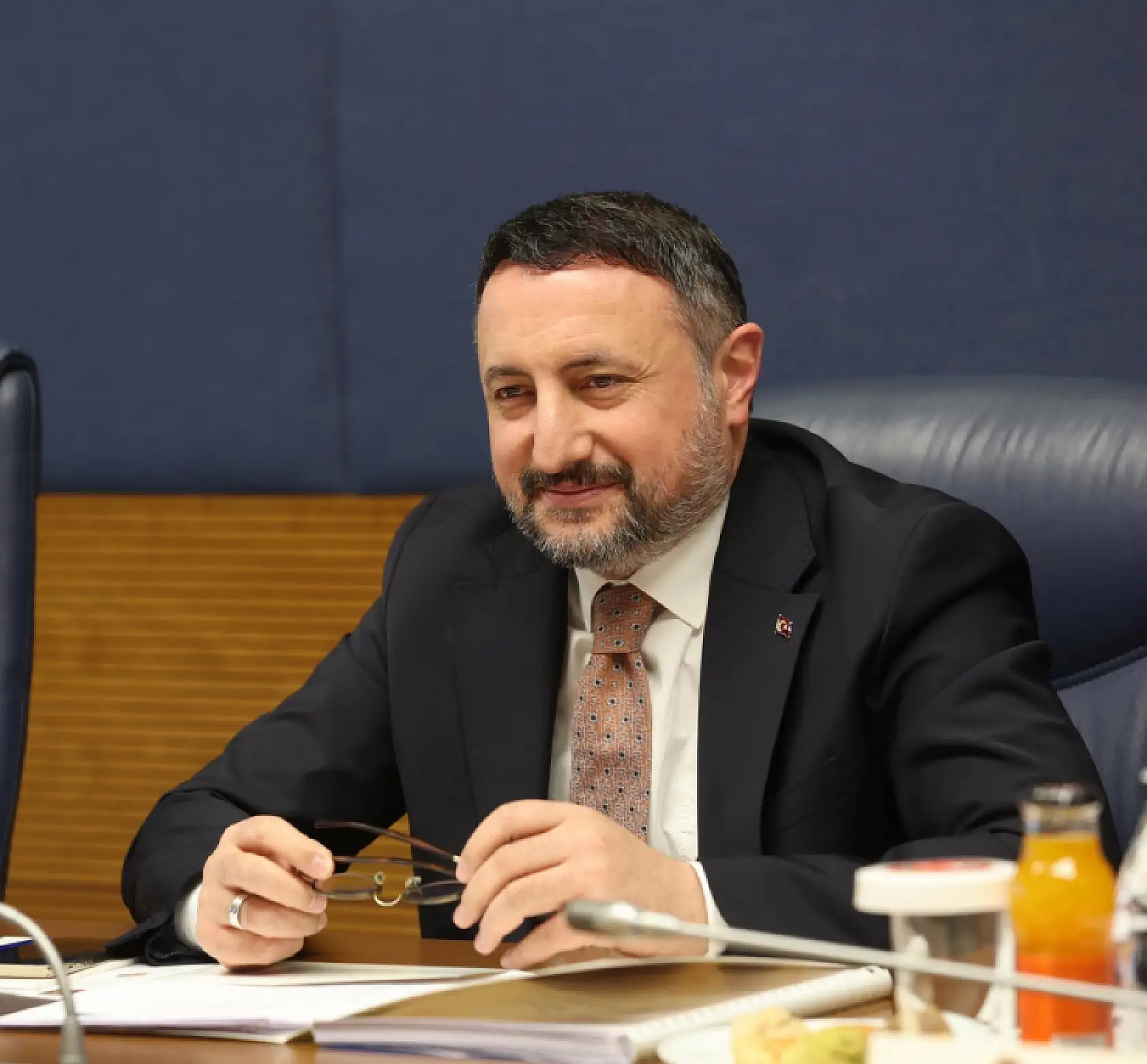 Kayseri'nin eski, İstanbul'un yeni vekili yeni imajıyla dikkat çekti! Önceki ve sonraki fotoğraflar arasındaki farkı bulun