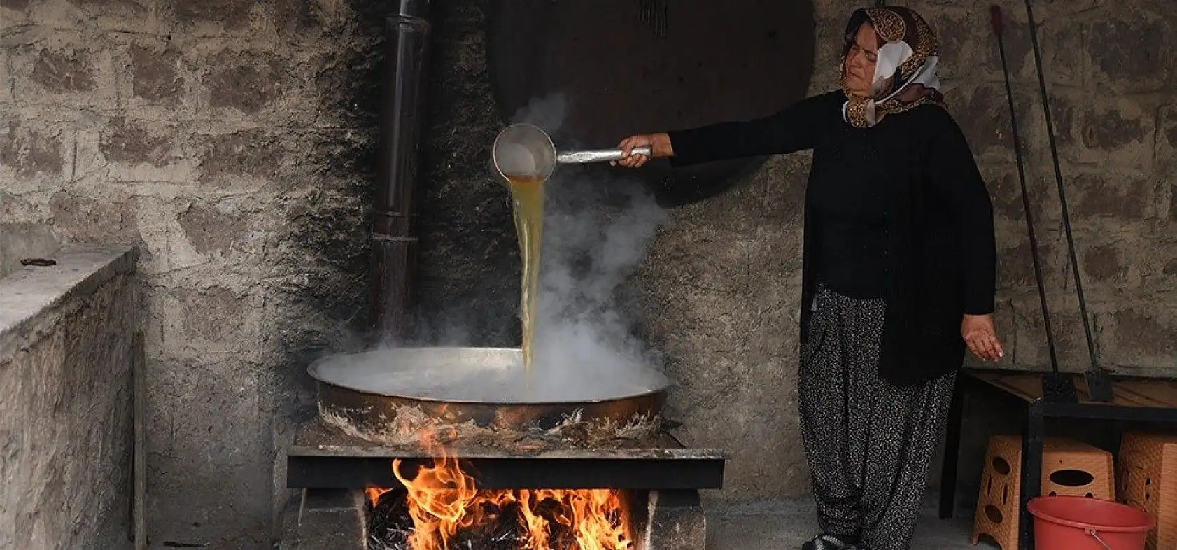 İncesu üzümü pekmeze nasıl dönüşüyor?