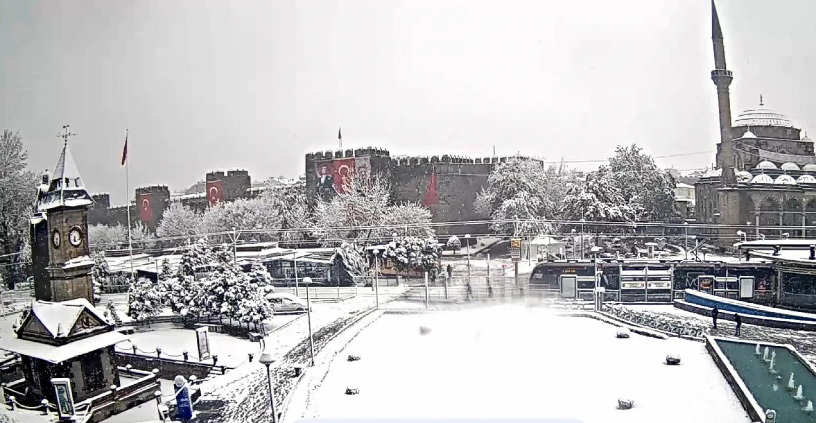İşte kar sonrası Kayseri Meydanından yansıyan görüntüler