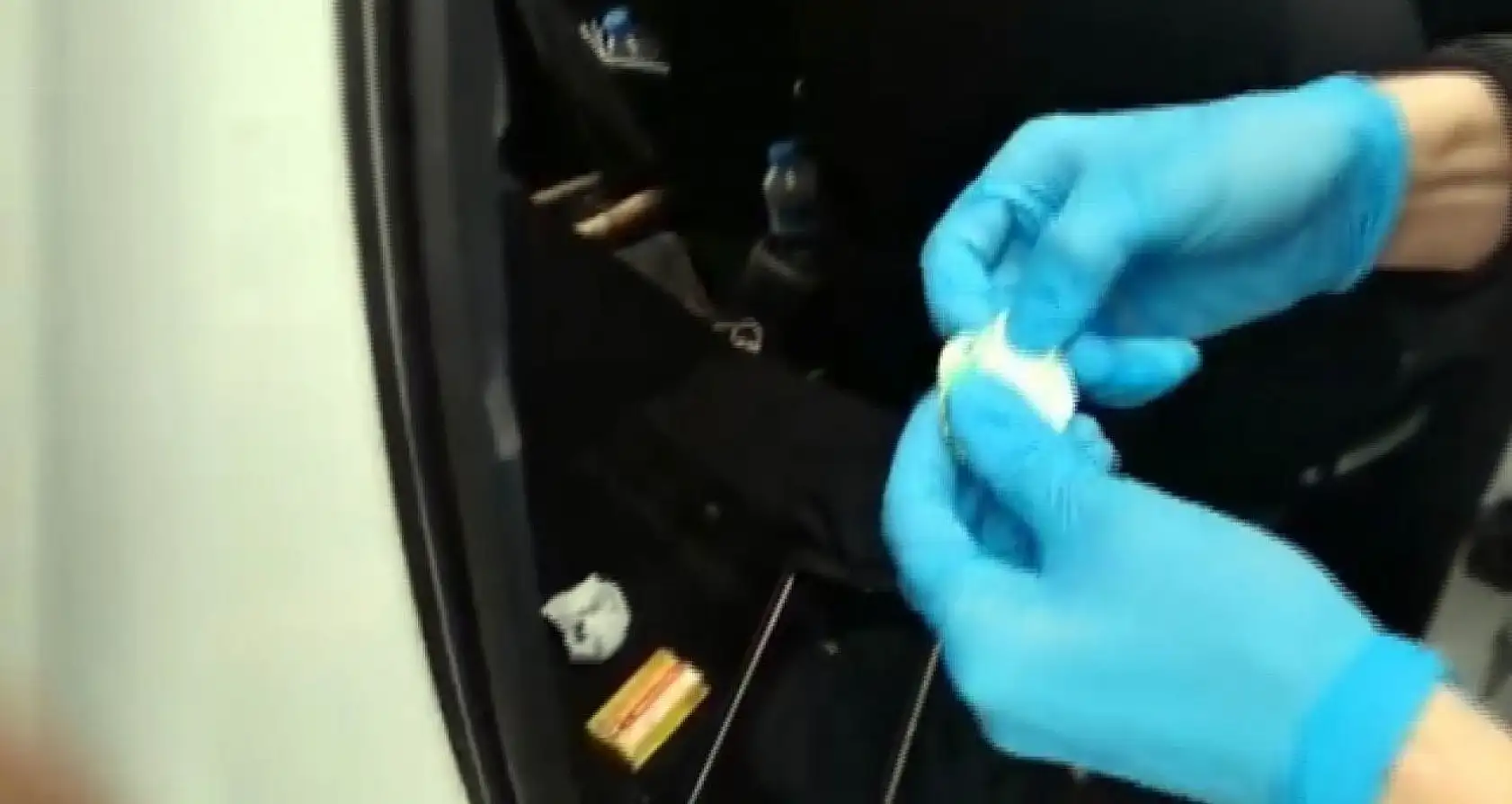 Operasyonda uyuşturucu bakın nerelerden çıktı?