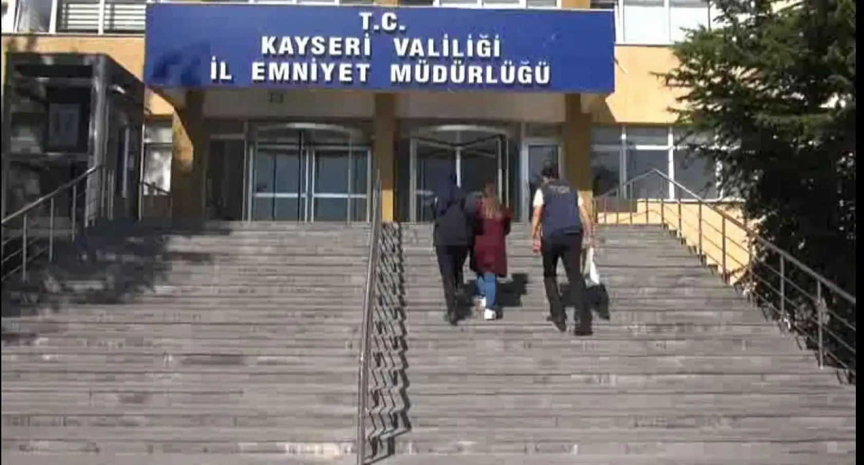 PKK'lı terörist saklandığı evde yakalandı