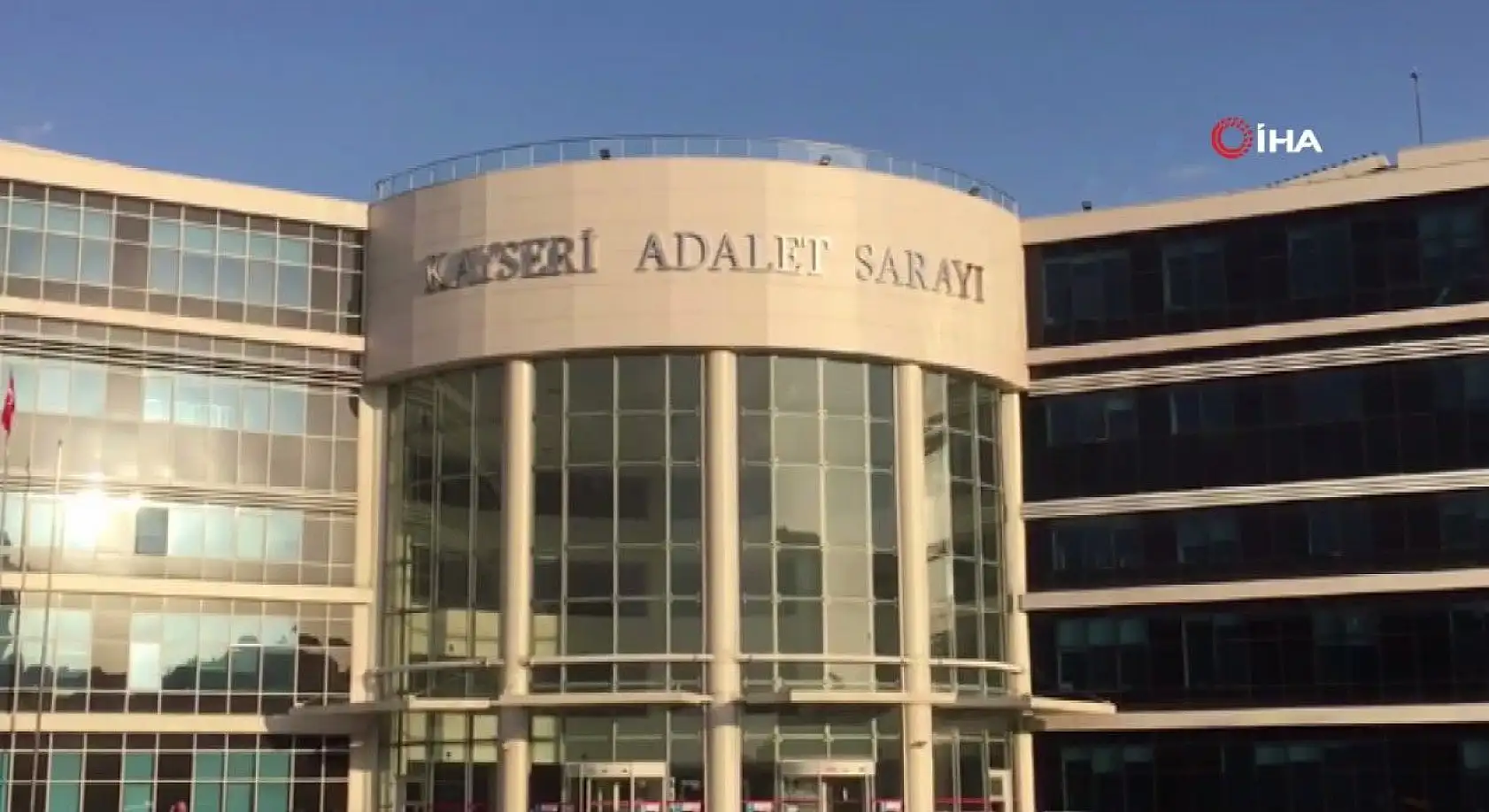 O Avukat için yakalama kararı çıkarıldı