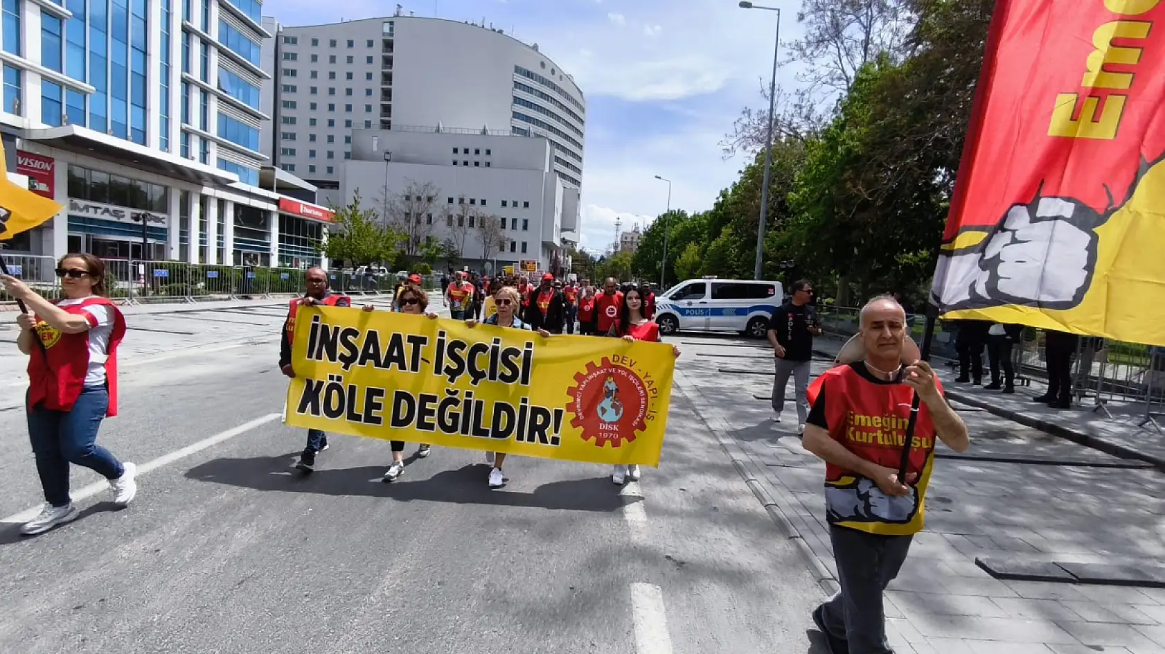 Kayseri'deki 1 Mayıs kutlamalarından renkli görüntüler