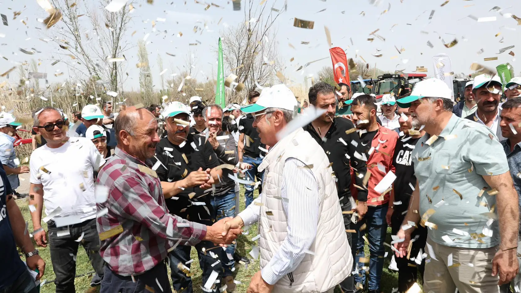 Kayseri Şeker'de siyasi parti genel başkanlarına taş çıkartan seçim çalışması! Böylesi görülmedi
