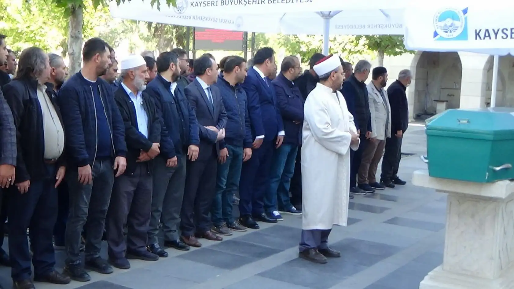 Rümeysa toprağa verildi!