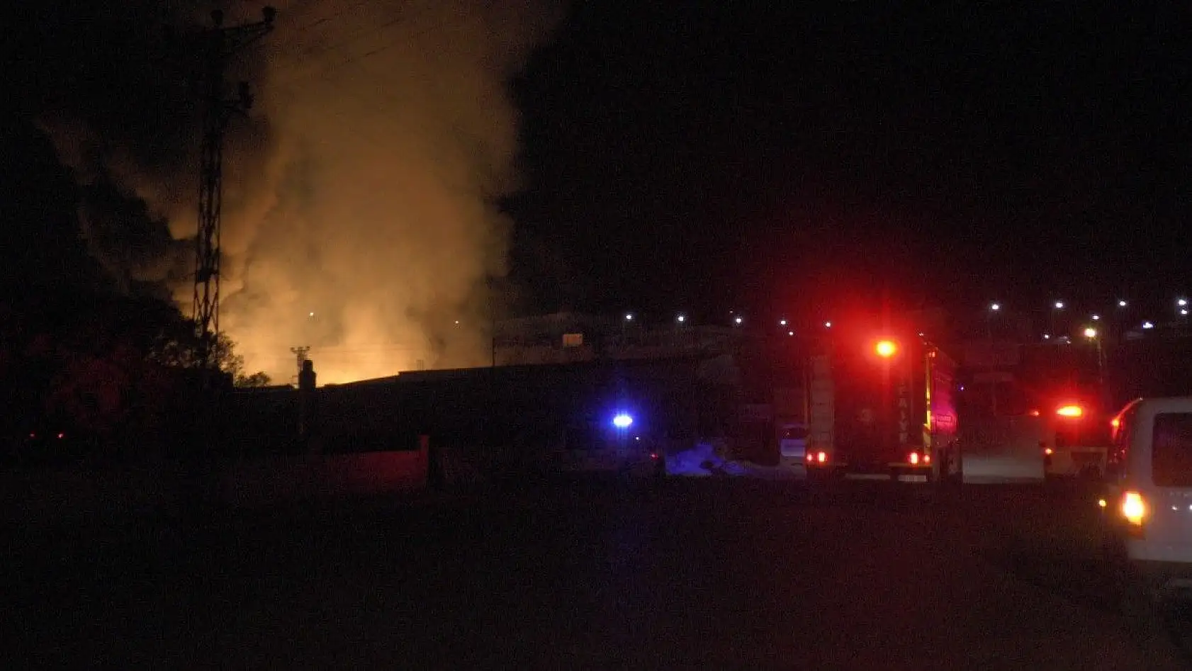 Organizede fabrika yangını