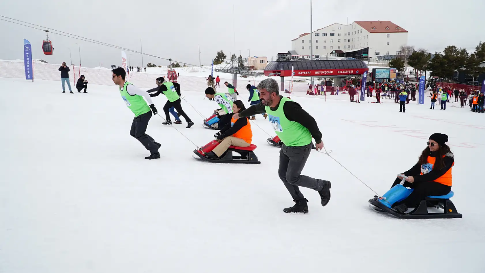 'Artık çekilmez oldun'