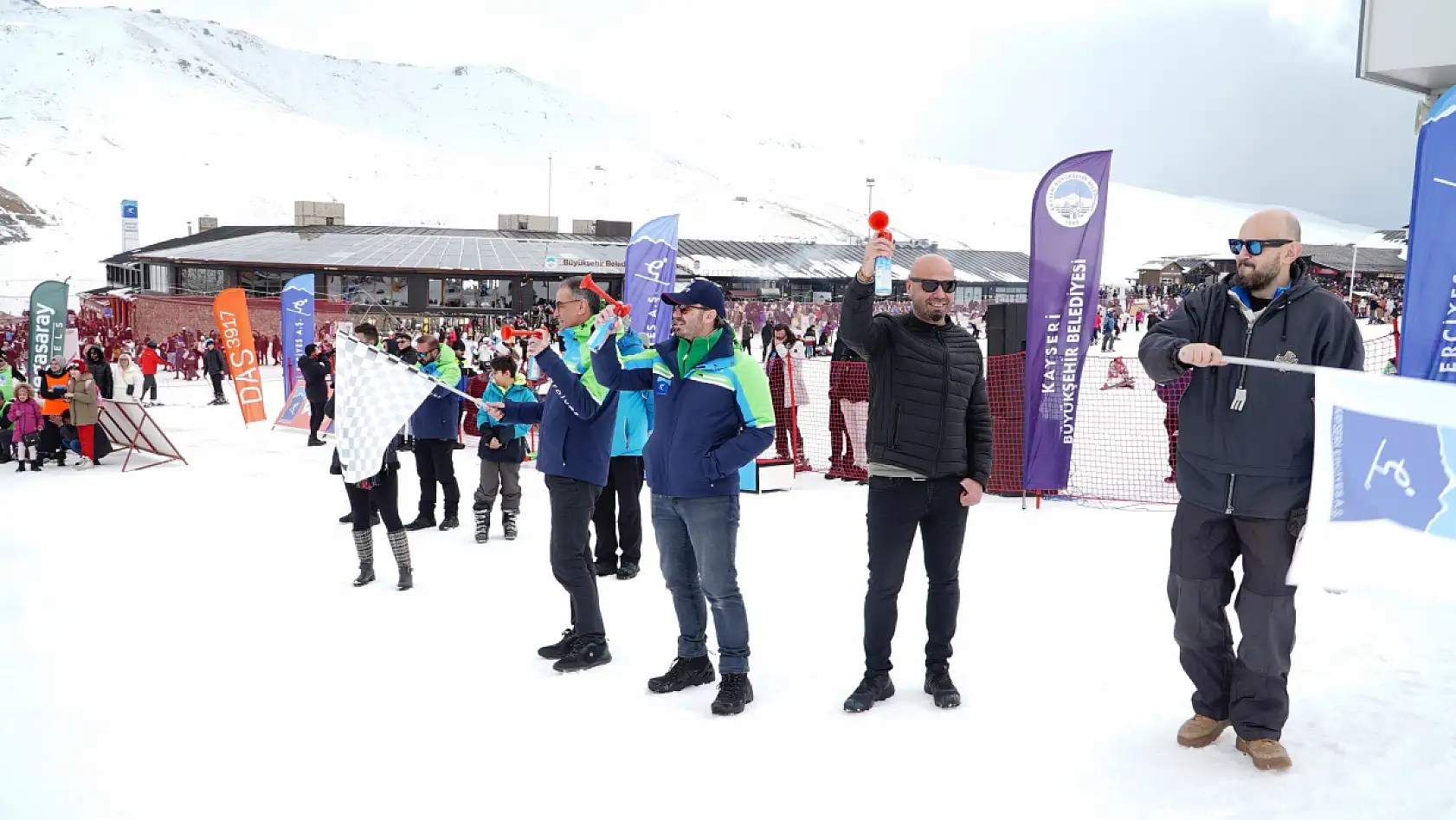 'Artık çekilmez oldun'