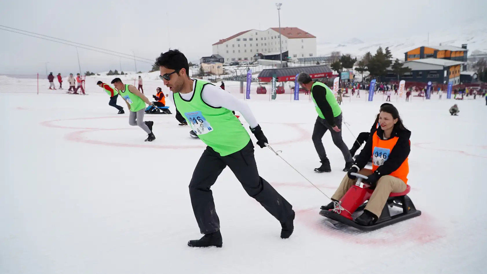 'Artık çekilmez oldun'