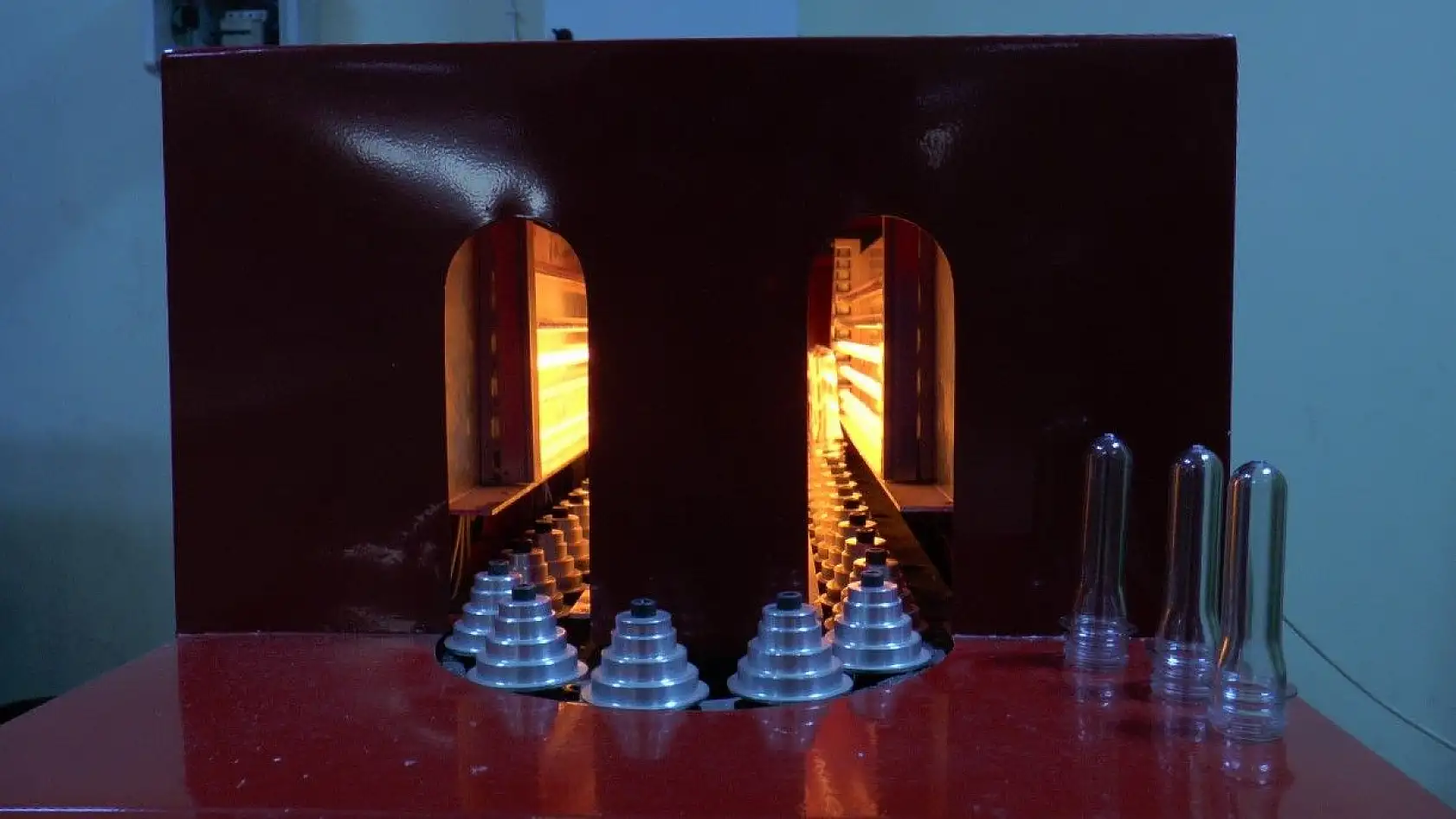 ERÜ'de PET'ten üretilen ambalaj malzemelerindeki sağlığa zararlı kimyasalları azaltacak buluş