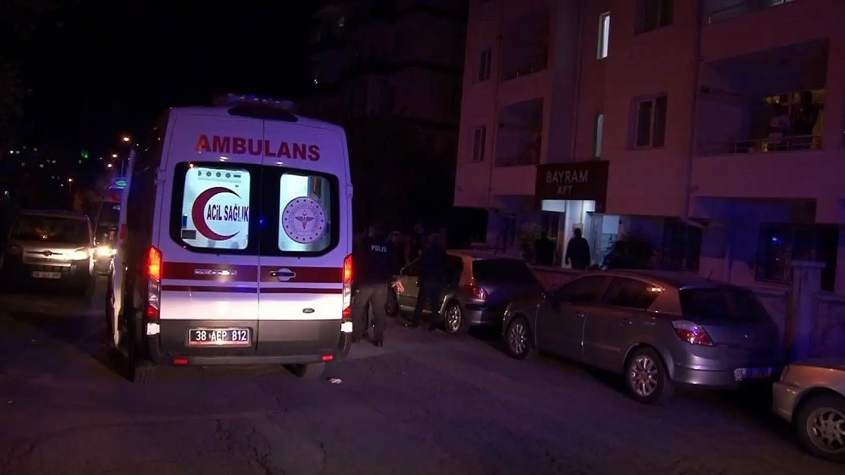 Evi silahla bastılar