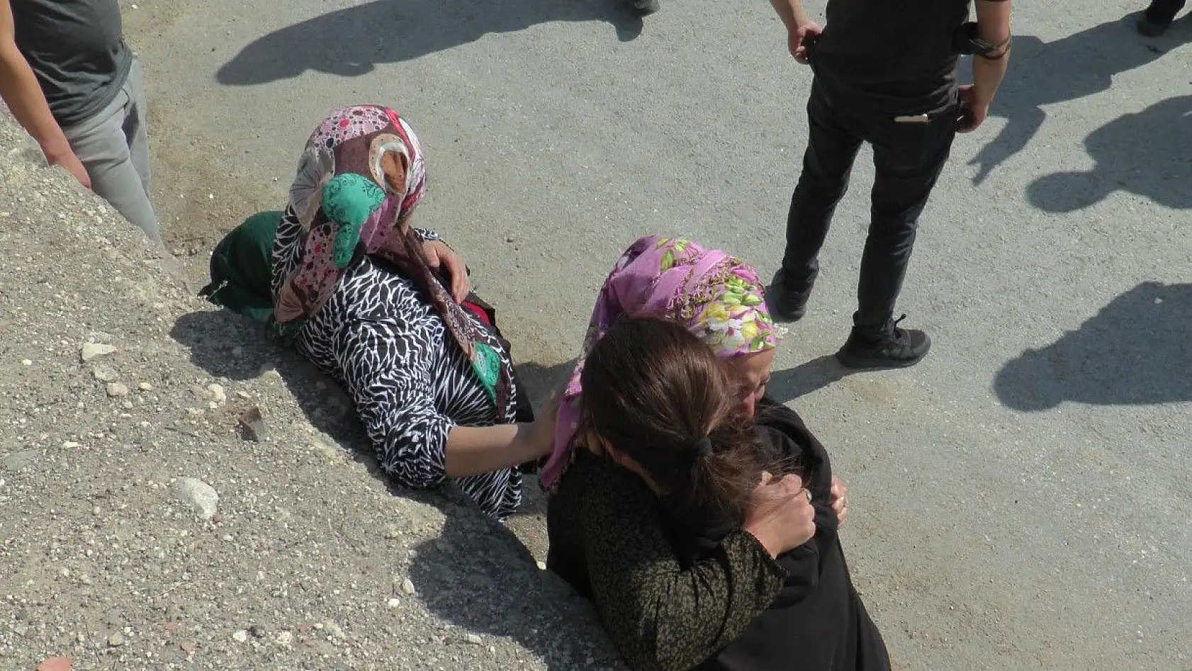 Tandırda ölü bulunan karı koca toprağa verildi