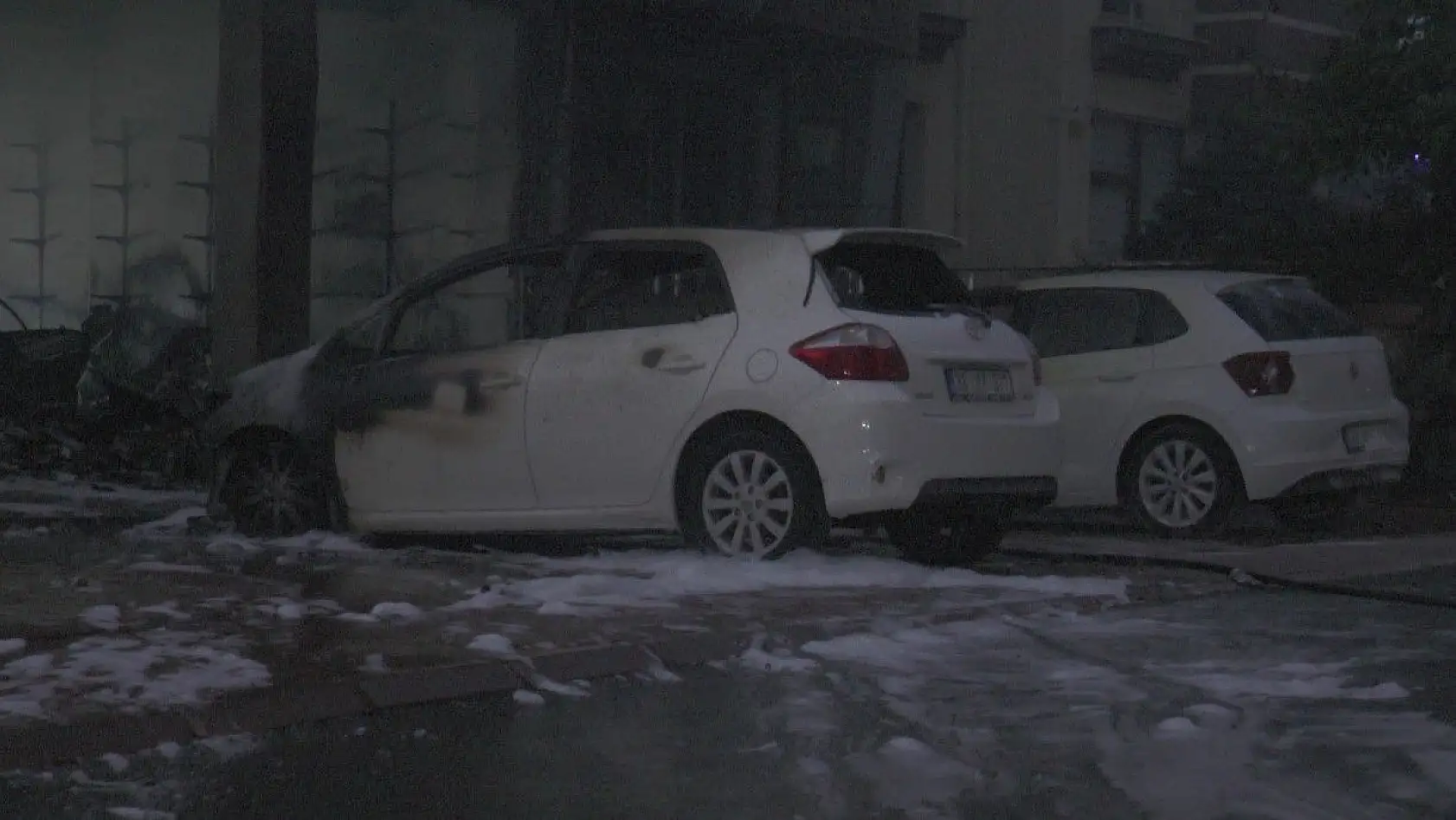 Kozmetik dükkanında yangın