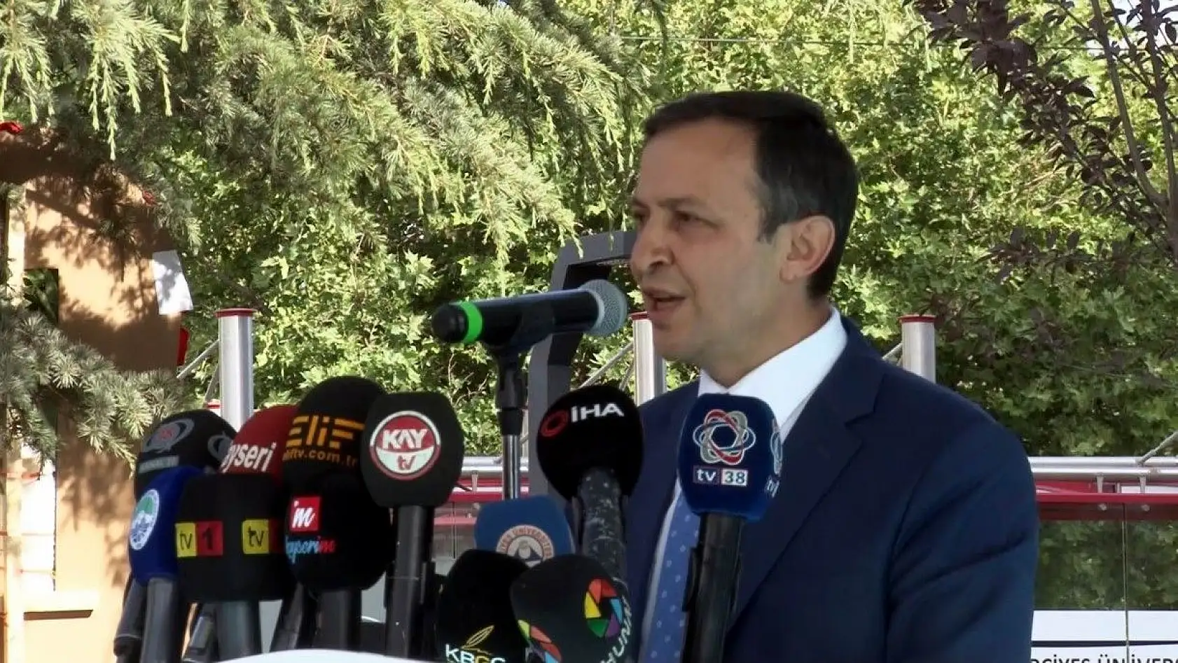 Türkiye'nin en büyük Çocuk Hastanesi açıldı