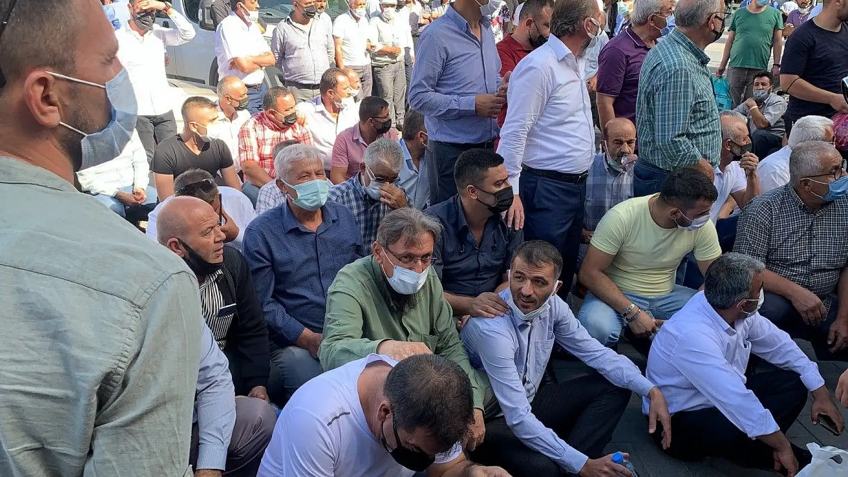 Otobüsçü esnafı istifa istedi