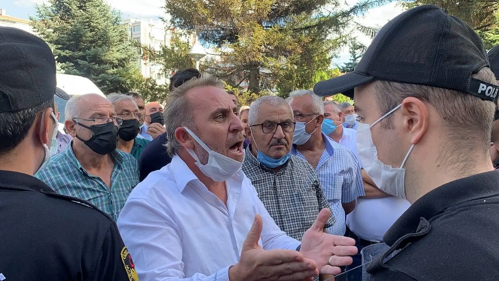 Otobüsçü esnafı istifa istedi