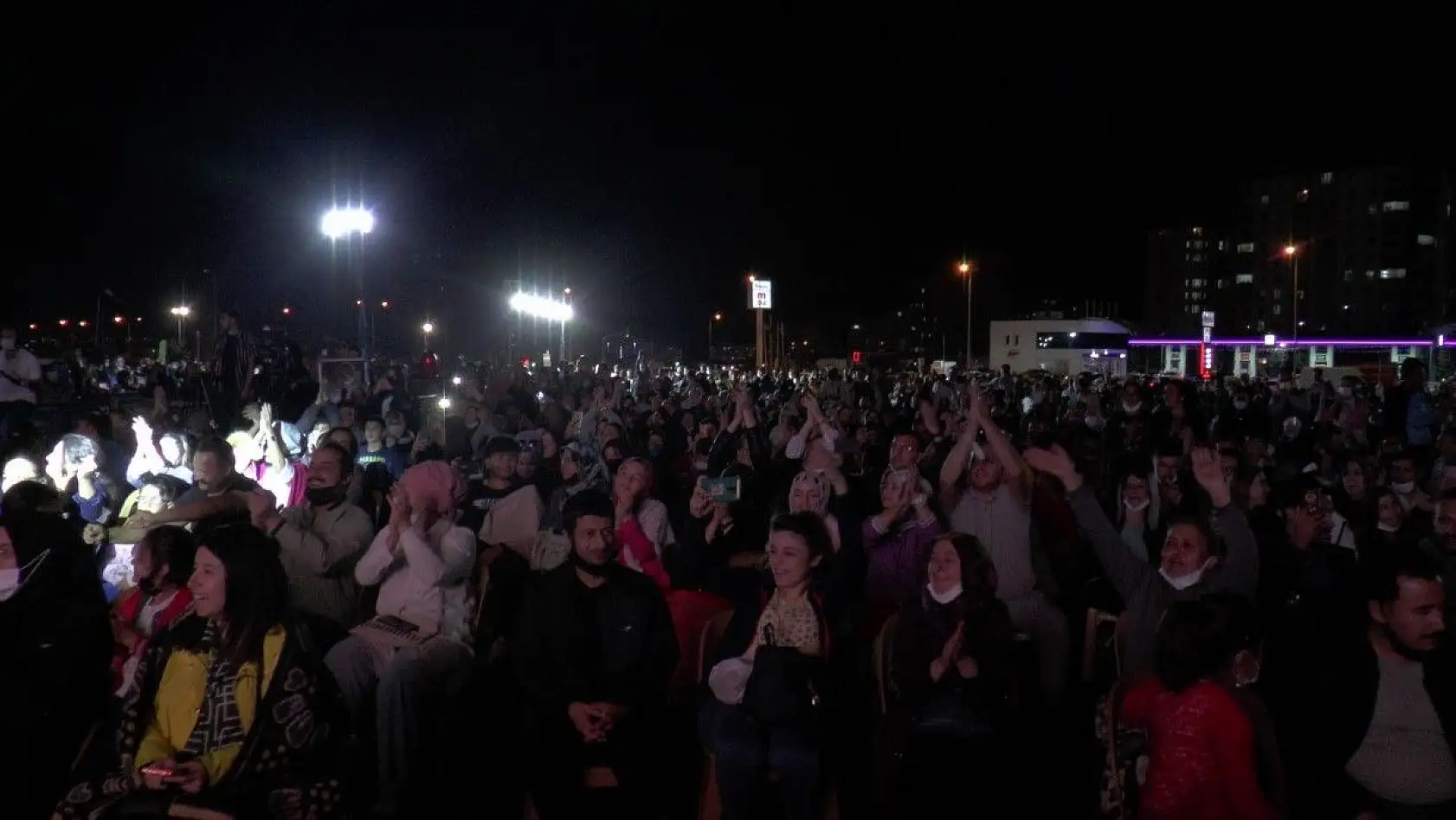 Türkücü İsmail Altunsaray, konser verdi
