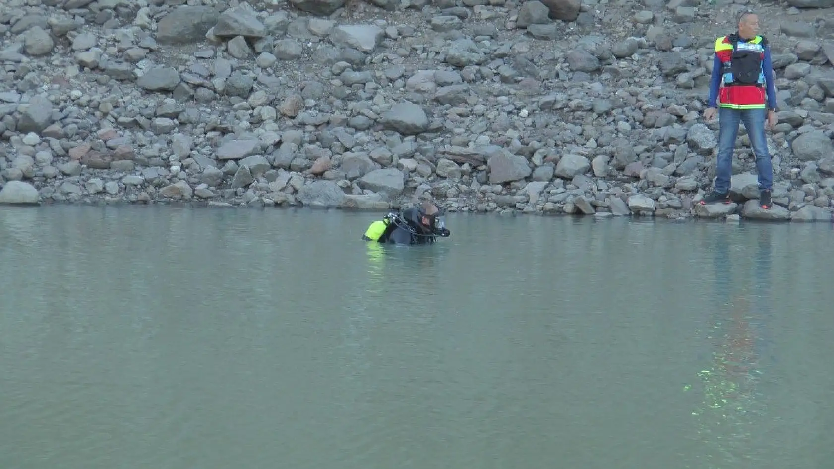 Suya düşen genç yaşamını yitirdi