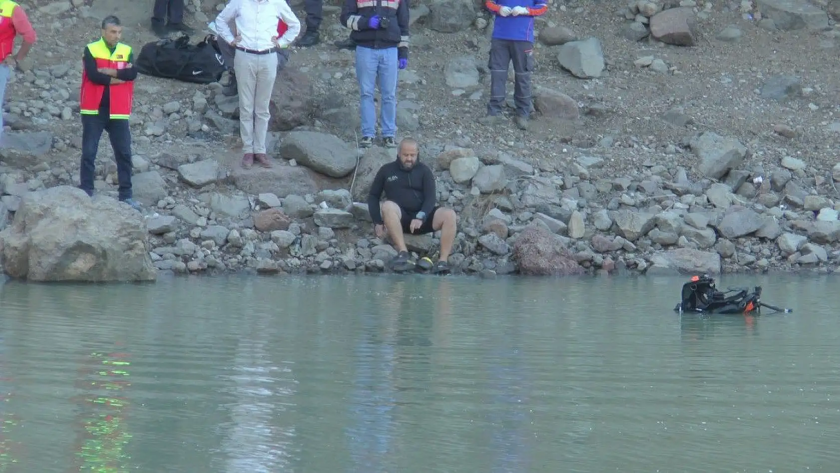 Suya düşen genç yaşamını yitirdi