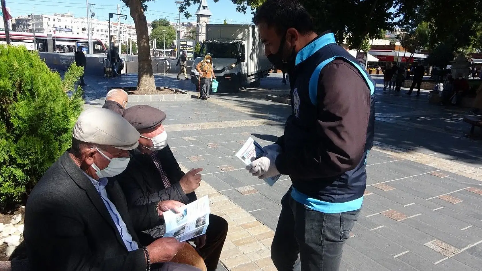 Polis şiddete karşı vatandaşları uyardı