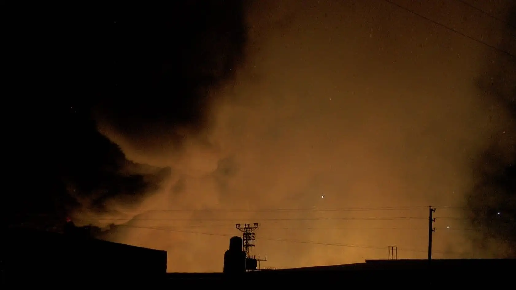 Organizede fabrika yangını