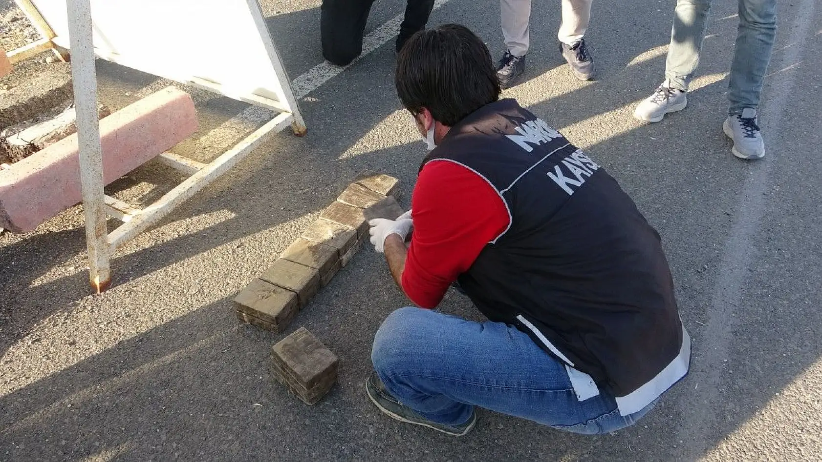 Kayseri'de 1.5 milyon TL' değerinde eroin ele geçirildi