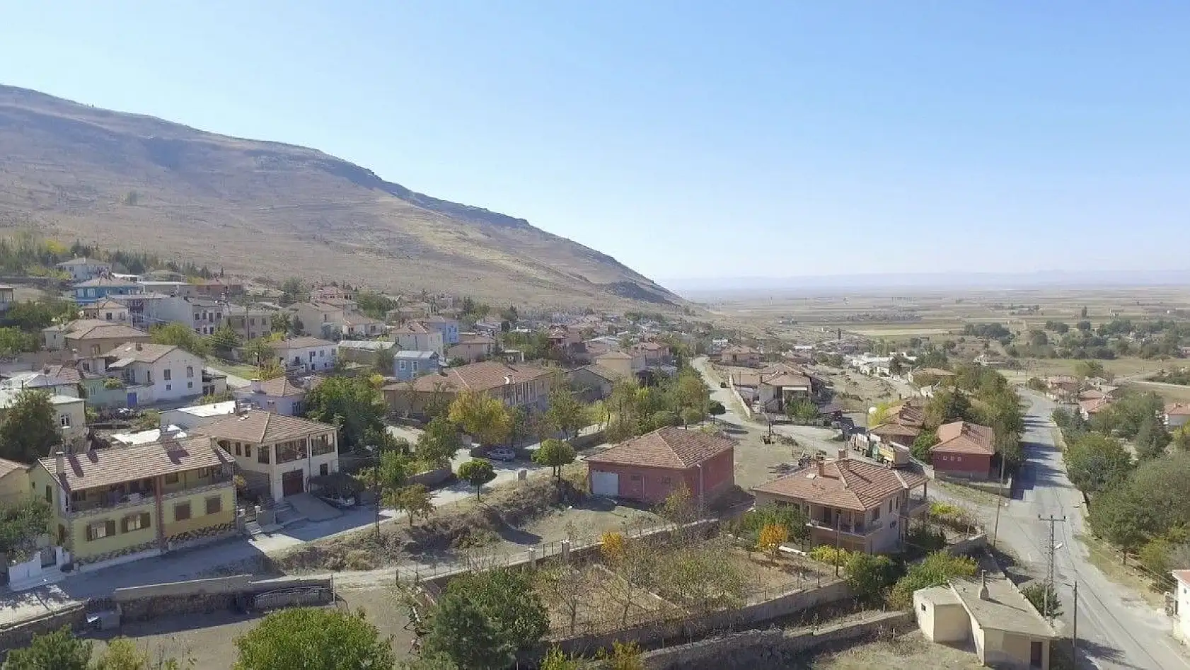 Bu köyde 1 başbakan yardımcısı, orgeneral ve 20 profesör çıktı