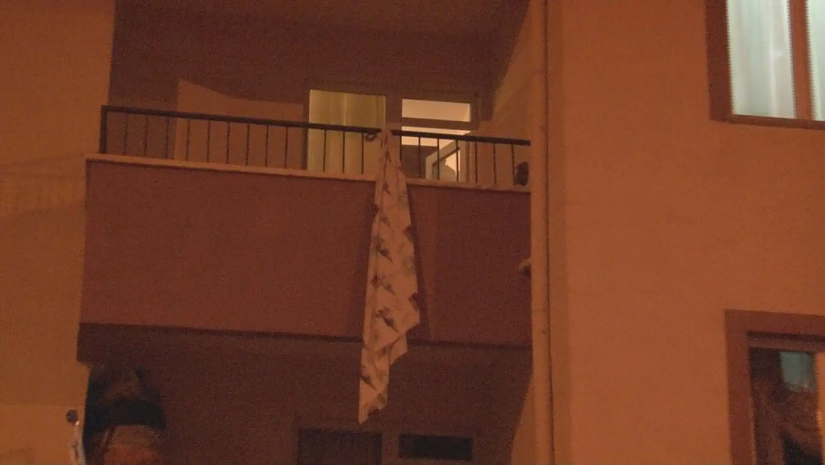 Az daha canından oluyordu