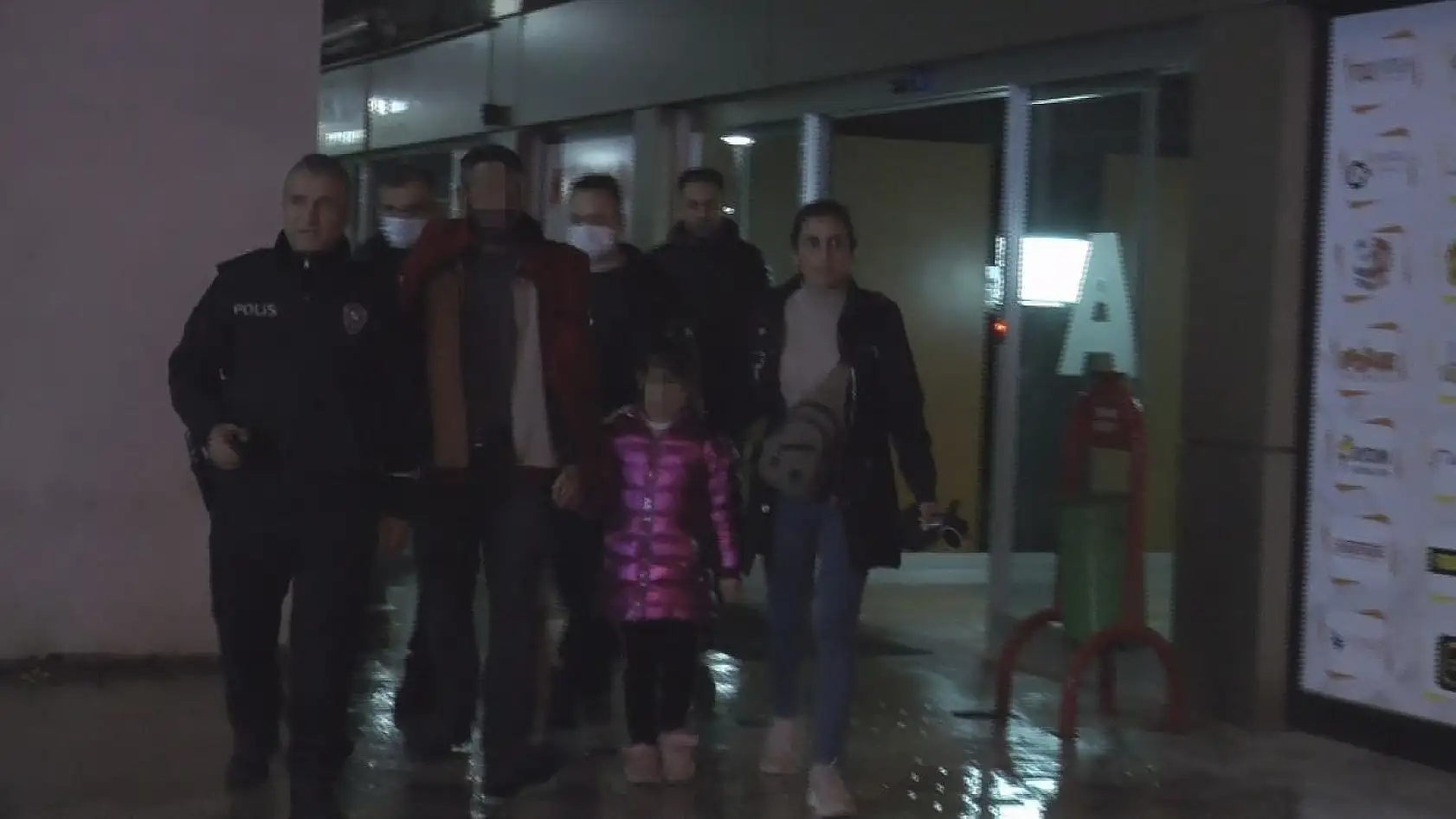 14. Kattan atlamak istedi