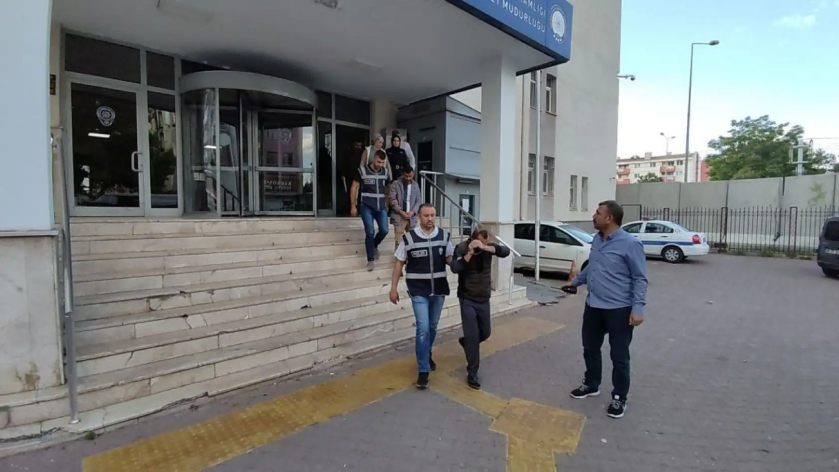 Kapana kısıldılar