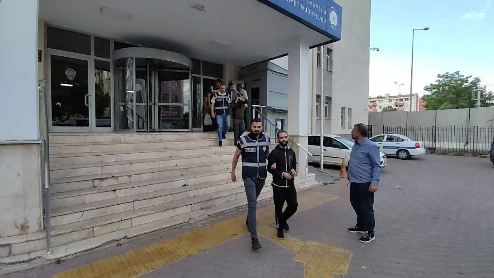 Kapana kısıldılar