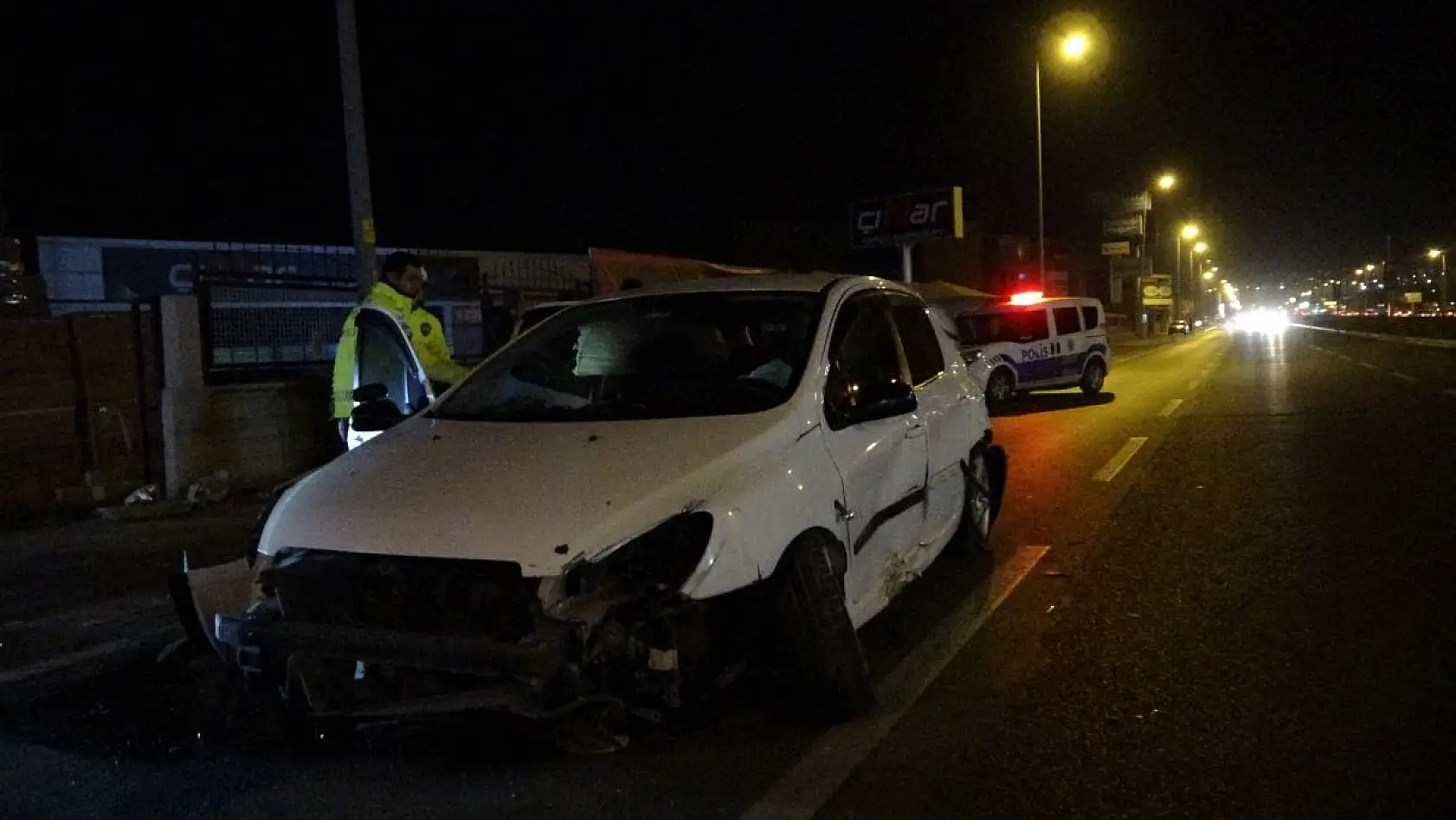 Cırgalan'da feci kaza: 1 ağır yaralı var