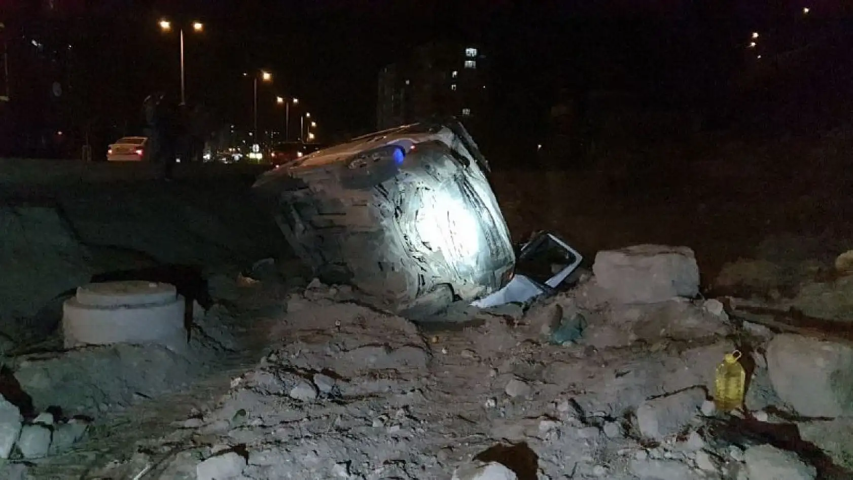 Sürücü ağır yaralandı