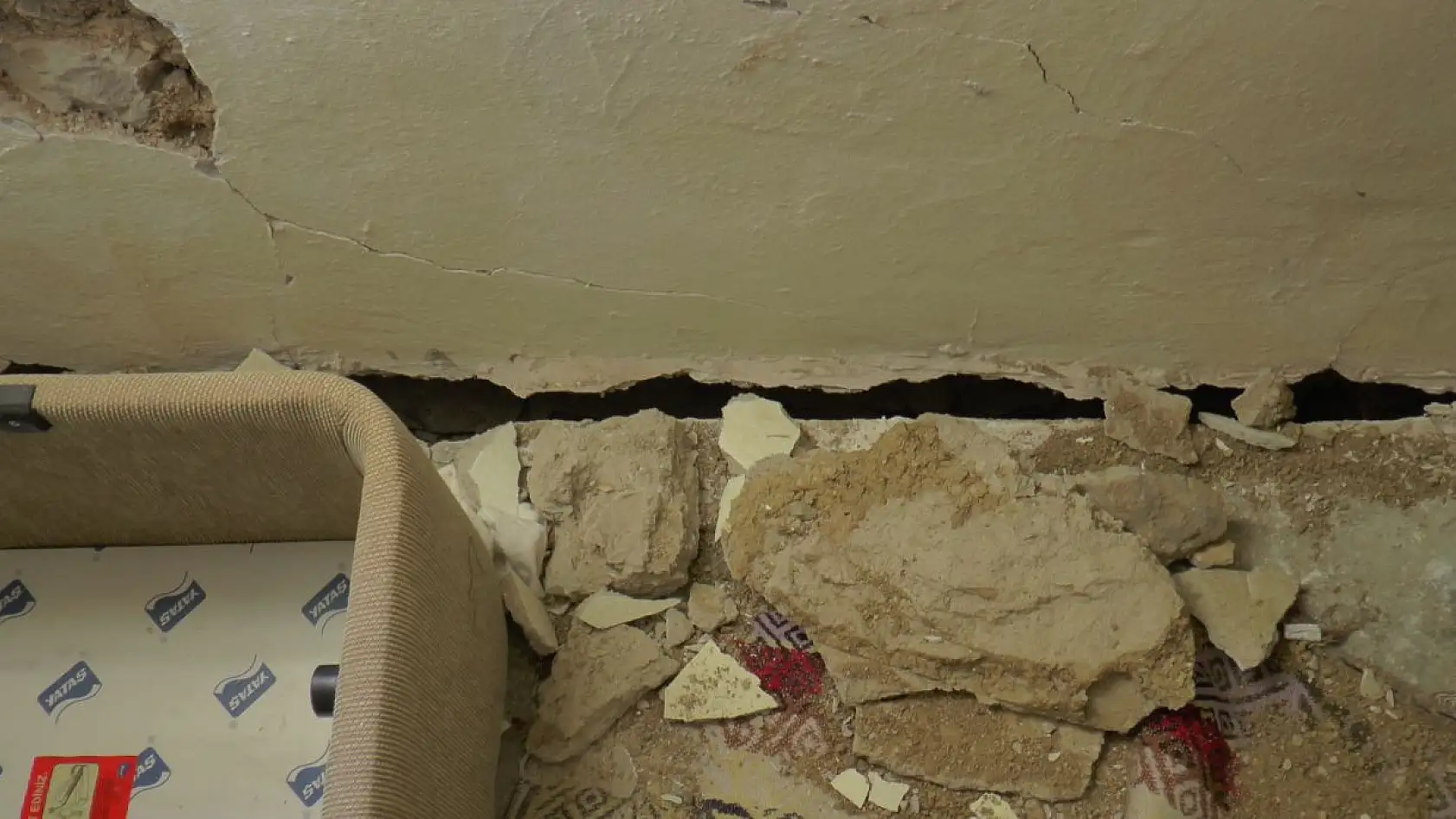 Sarız'da 8 yıkım, çok fazla hasar var