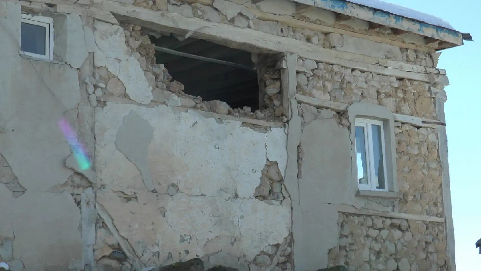 Sarız'da 8 yıkım, çok fazla hasar var