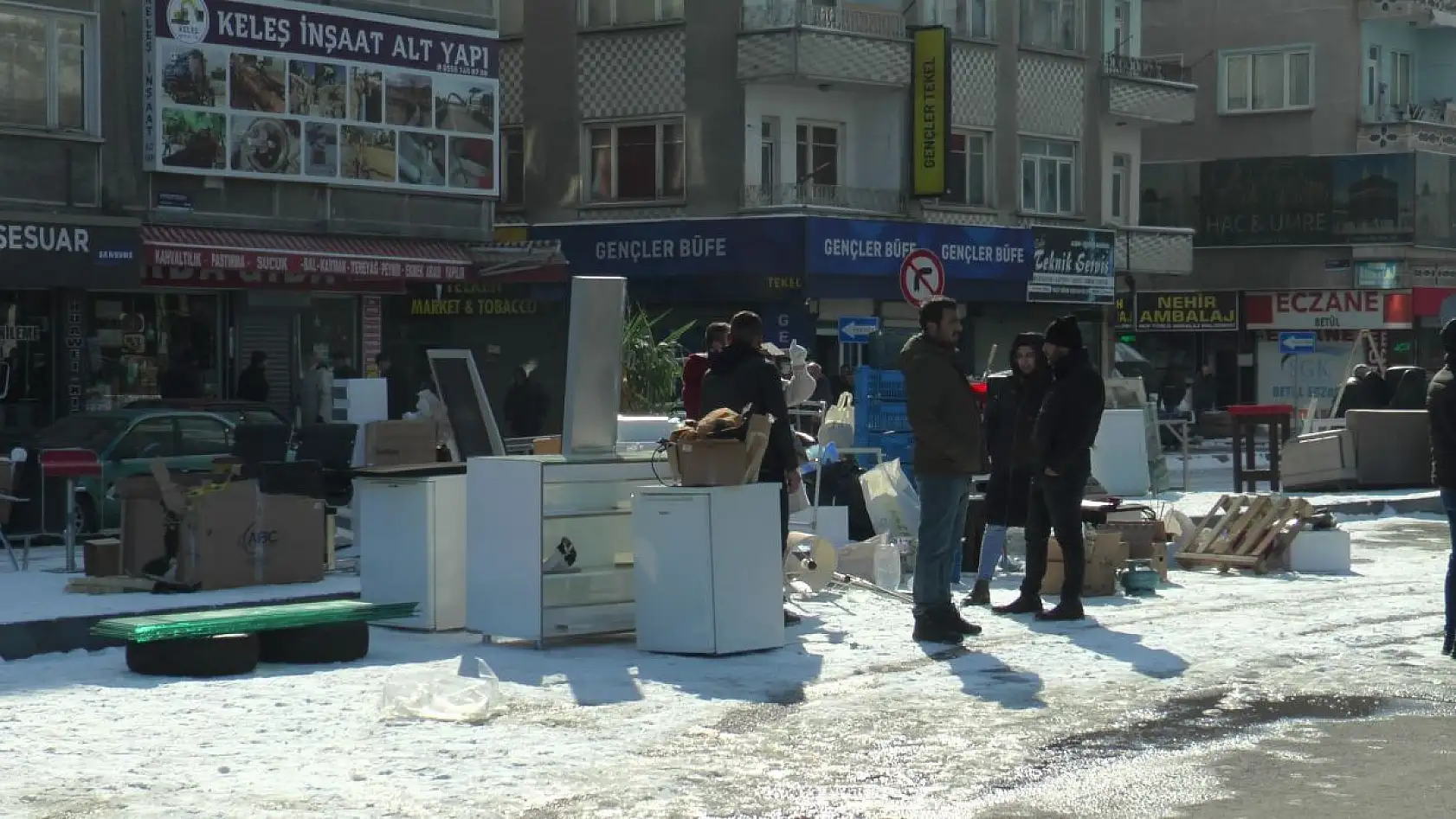 Yıkım için o binada tahliyeler başladı